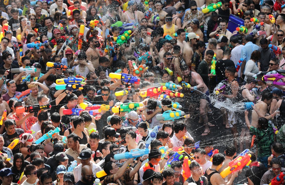 songkran-festival-2026-bangkok-water-fight-1776073869.jpg